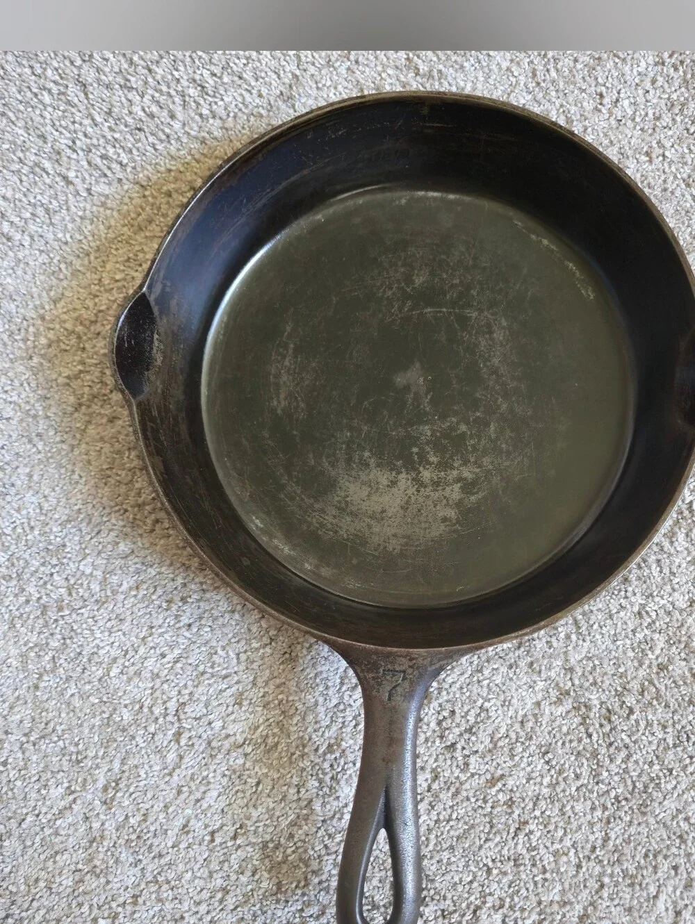 Vintage GRISWOLD Cast Iron SKILLET Frying Pan # 7 LARGE BLOCK LOGO - Ironspoon